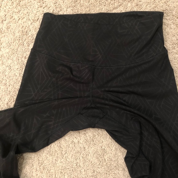 Old navy active go-dry leggings size medium - Picture 2 of 4